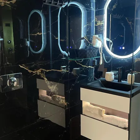 Mara 2 Complex Turistic Apolonia Pe Faleza Appartamento